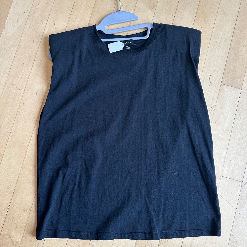 Sanctuary Organic Cotton shoulder pad tee, XS, CB2511 - Picture 2 of 2